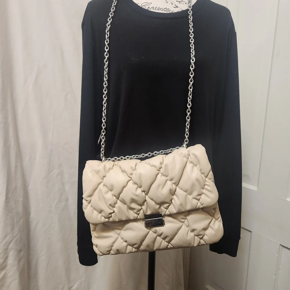 H&M sophisticated cream